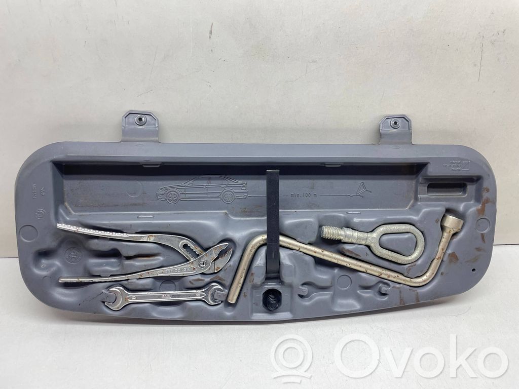 BMW 3 E46 Tool set 