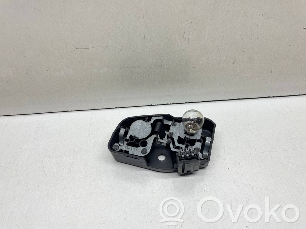 BMW 3 E46 Aizmugures spuldzes vāka turētājs 