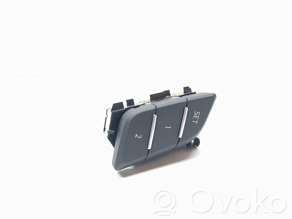 Audi Q7 4M Seat control switch 