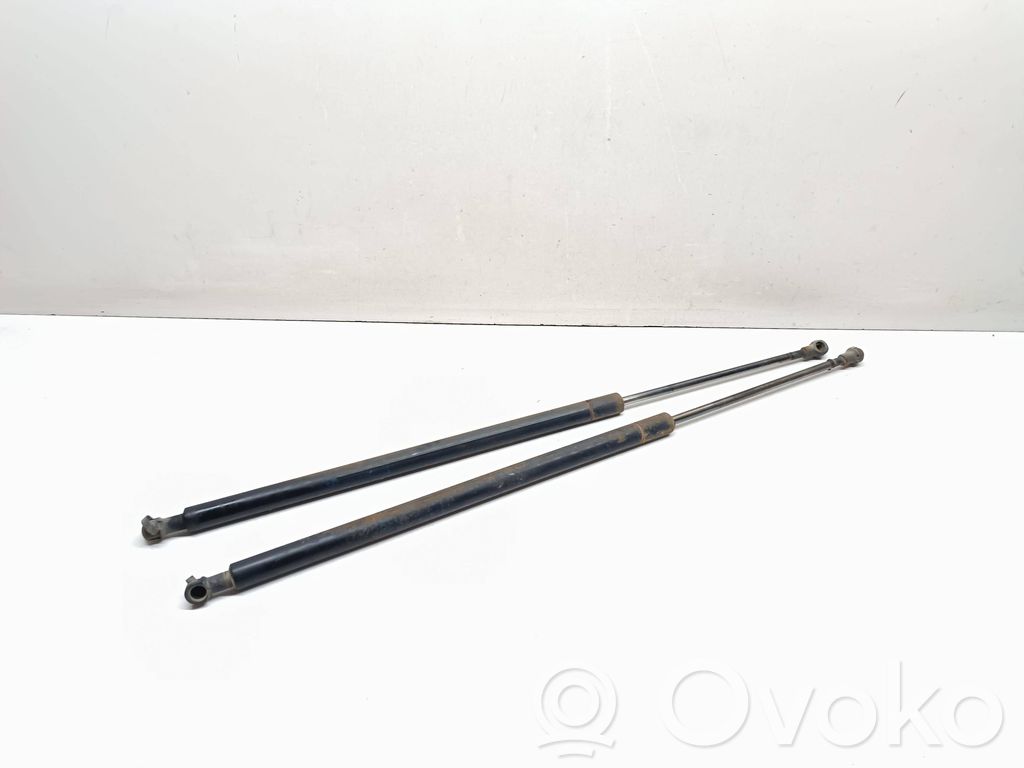 Vérin, capot-moteur