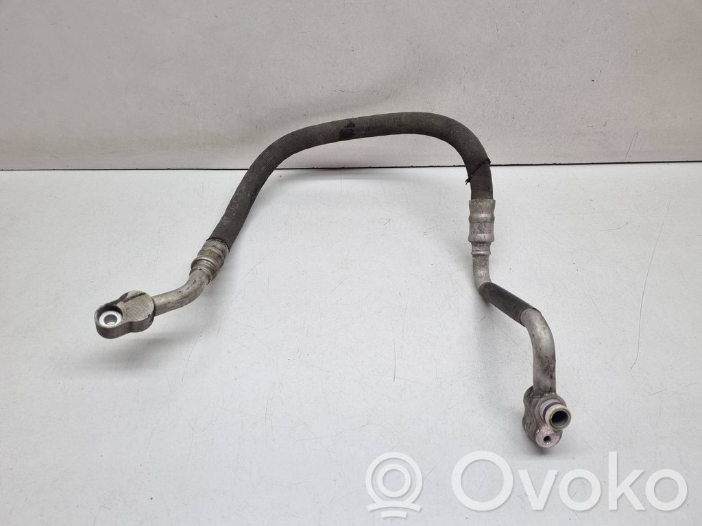 Ilmastointilaitteen putki (A/C)   8K0260701D