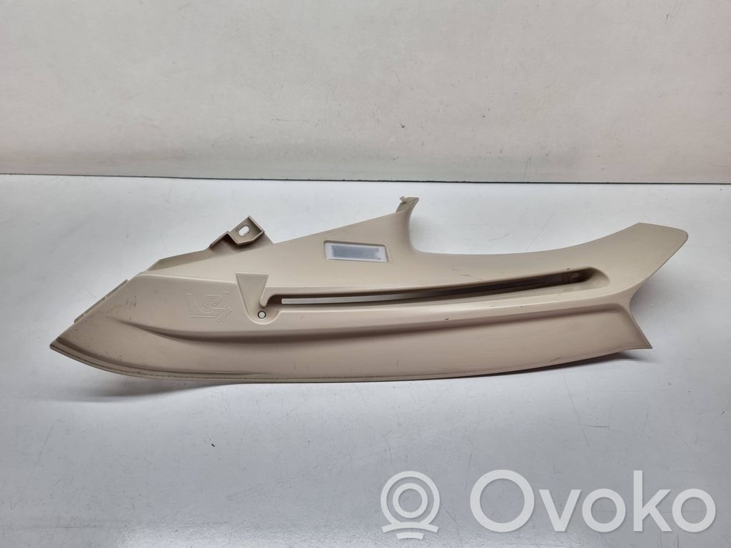 BMW 5 F10 F11 Mocowanie półki/rolety bagażnika 
