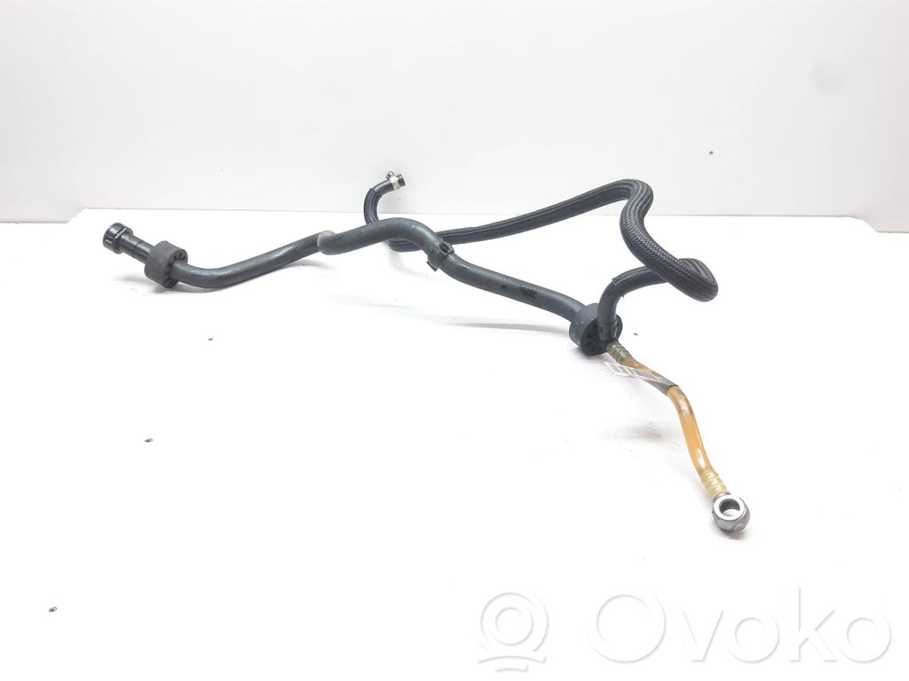 BMW 3 E92 E93 Caurule (-es) / šļūtene (-es) 