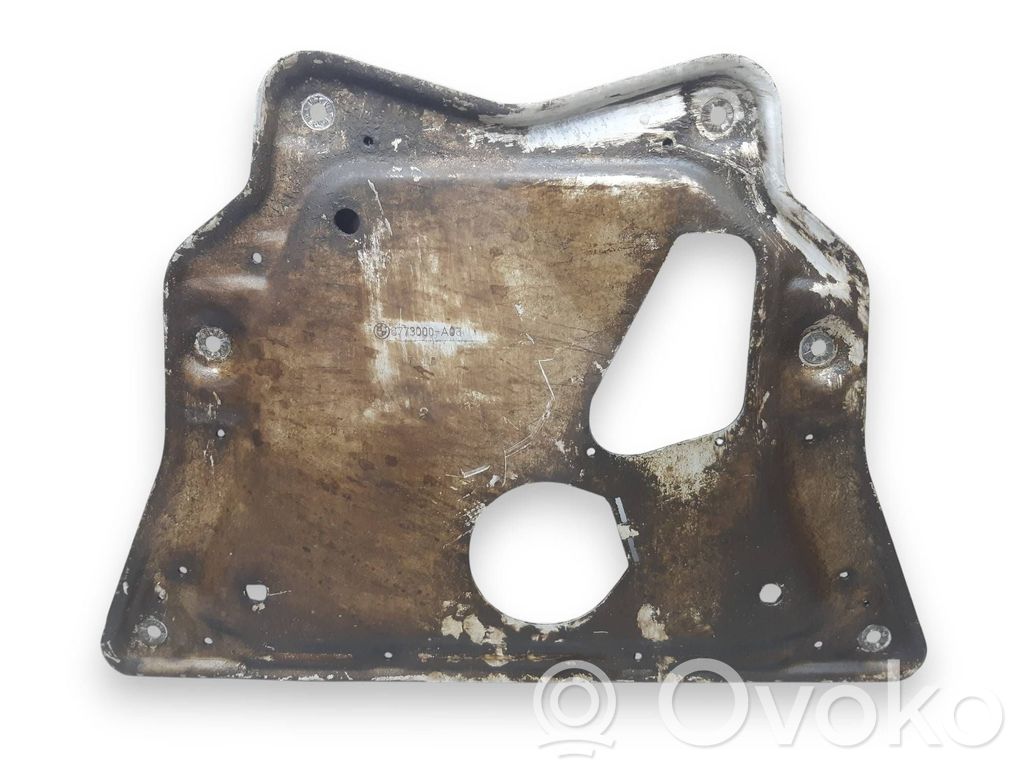 Engine splash shield/under tray   6773000