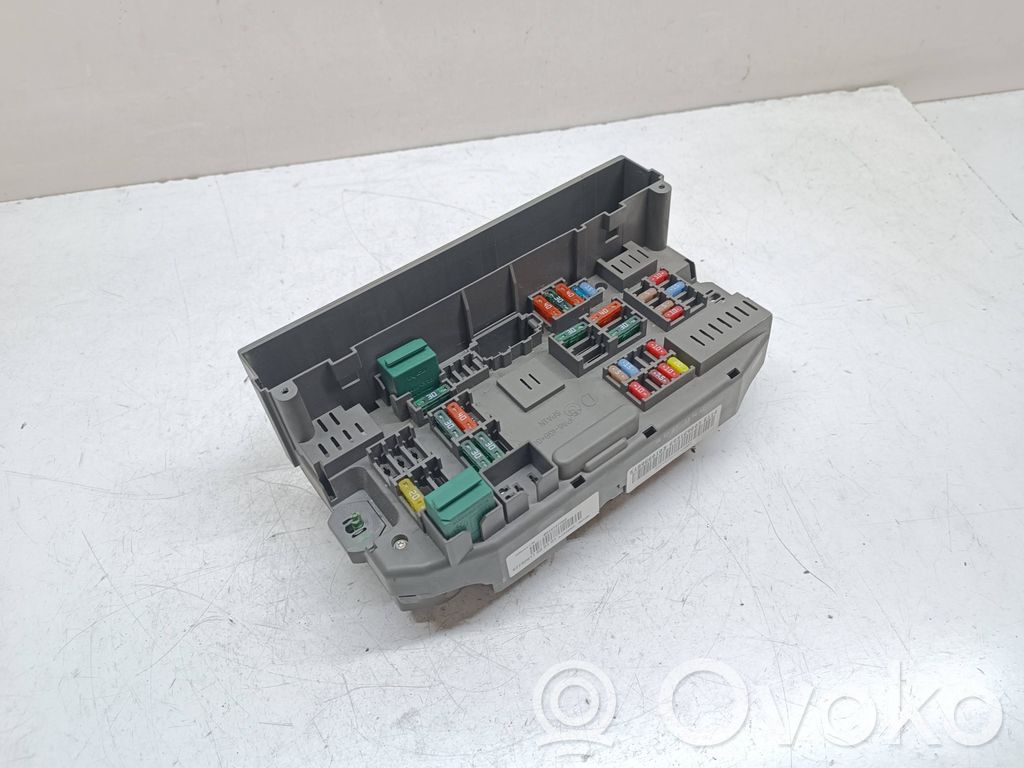 BMW X5 E70 Sulakemoduuli 