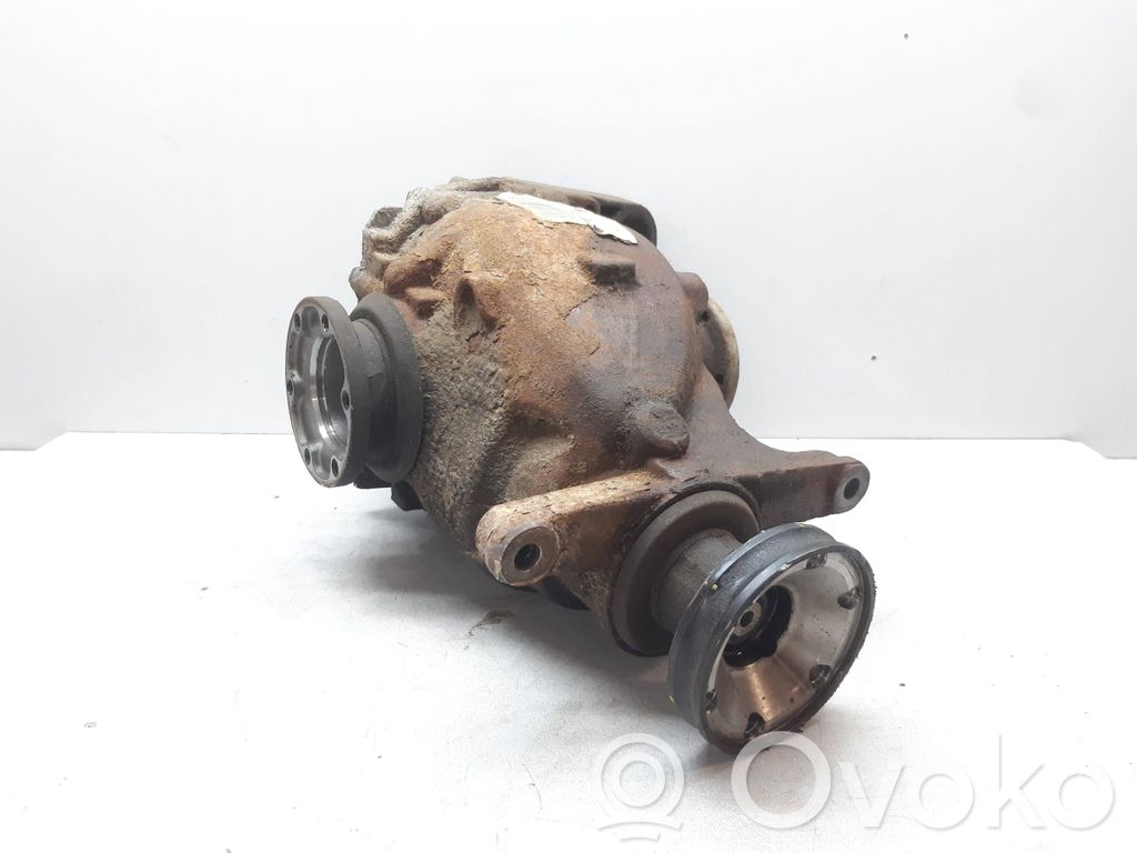 Hinterachsdifferential   7534042