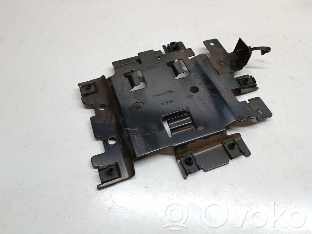 Jeep Grand Cherokee Other engine bay part 