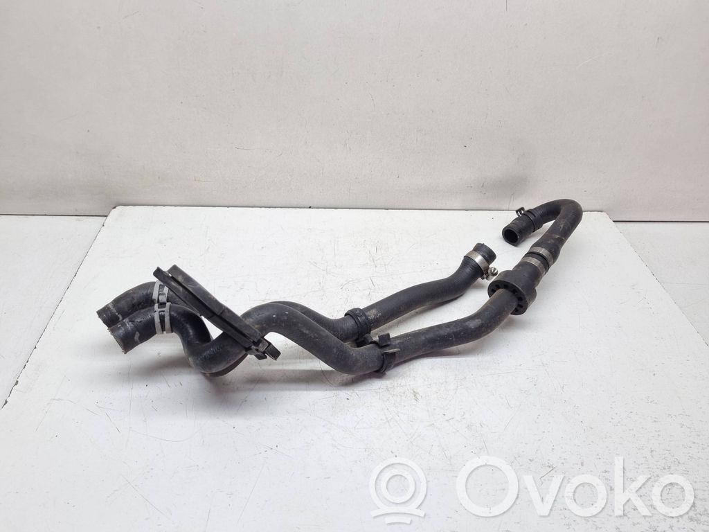 BMW 5 E60 E61 Tuyau de liquide de refroidissement moteur