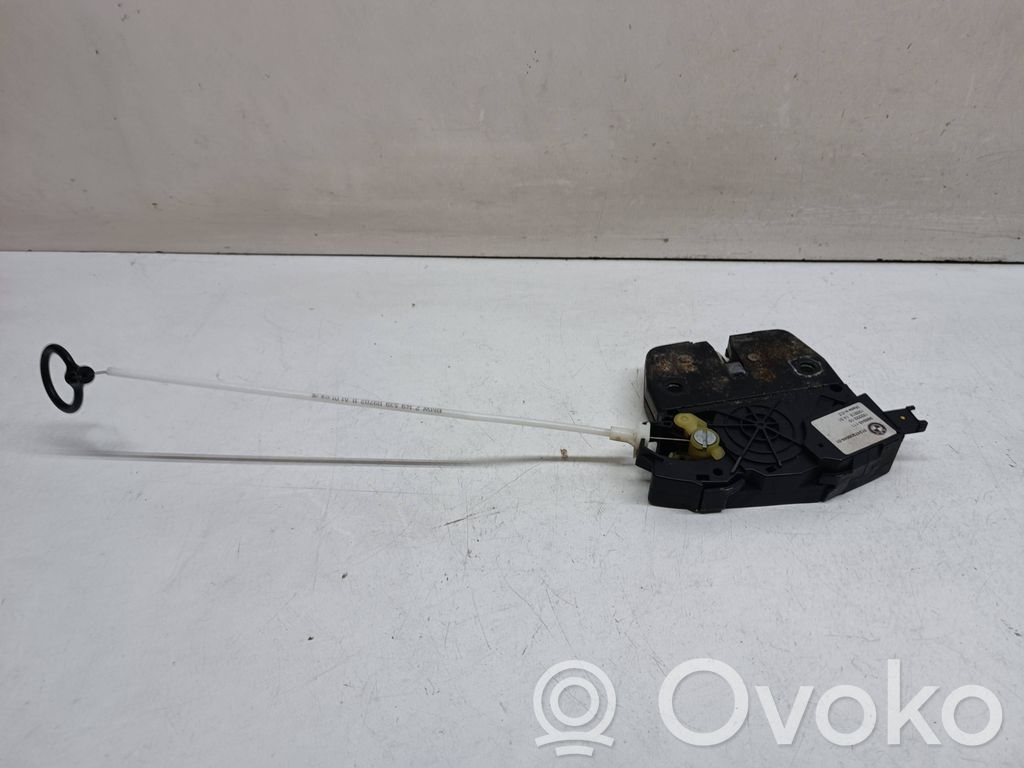 BMW 3 E90 E91 Aizmugurējā pārsega slēdzene 