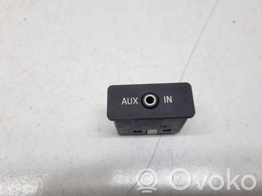 BMW 5 E60 E61 Conector priză AUX 