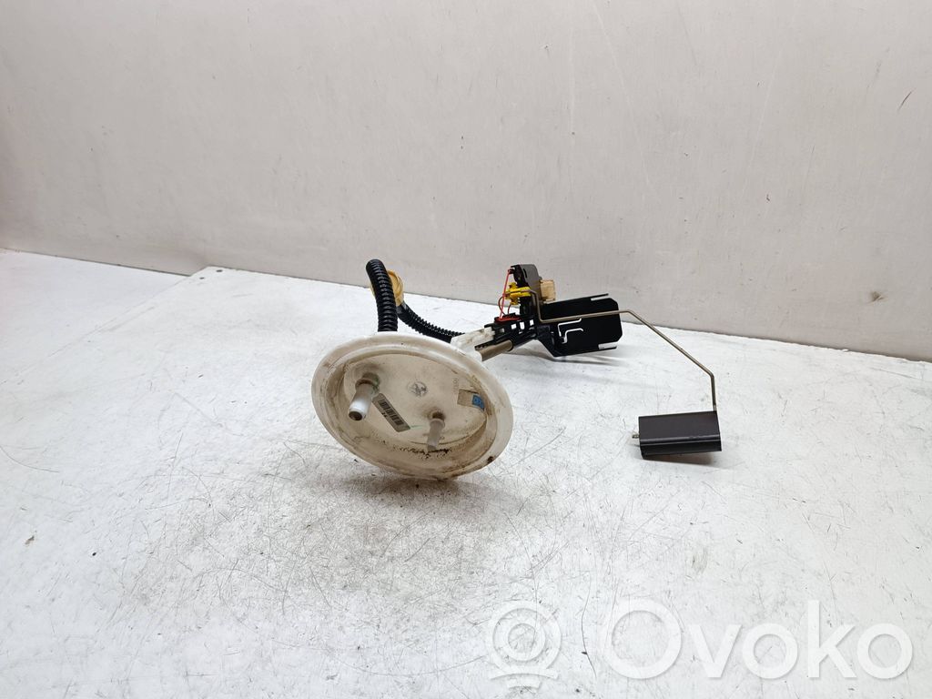 BMW 5 E60 E61 Sensore di livello del carburante
