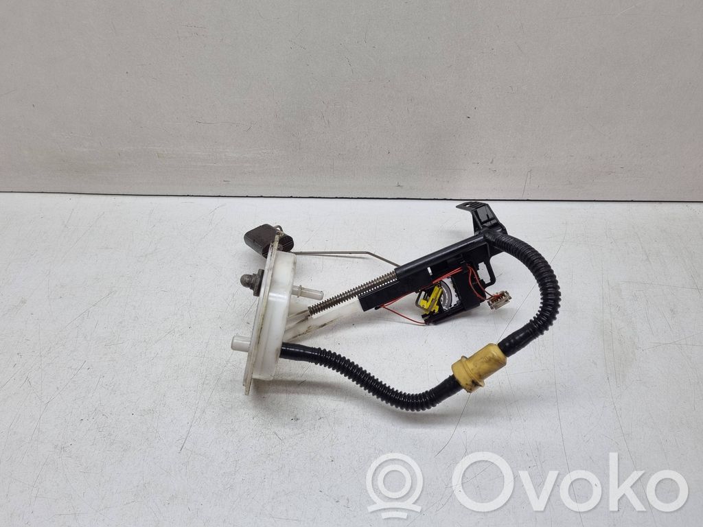 BMW 5 E60 E61 Sensore di livello del carburante 