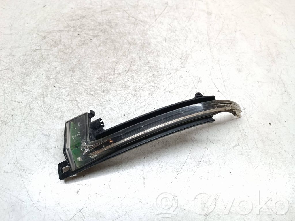 Audi A4 S4 B8 8K Indicatore specchietto retrovisore 