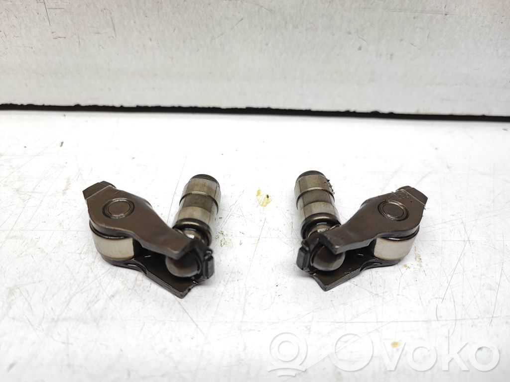 BMW X3 F25 Culbutor supapă 