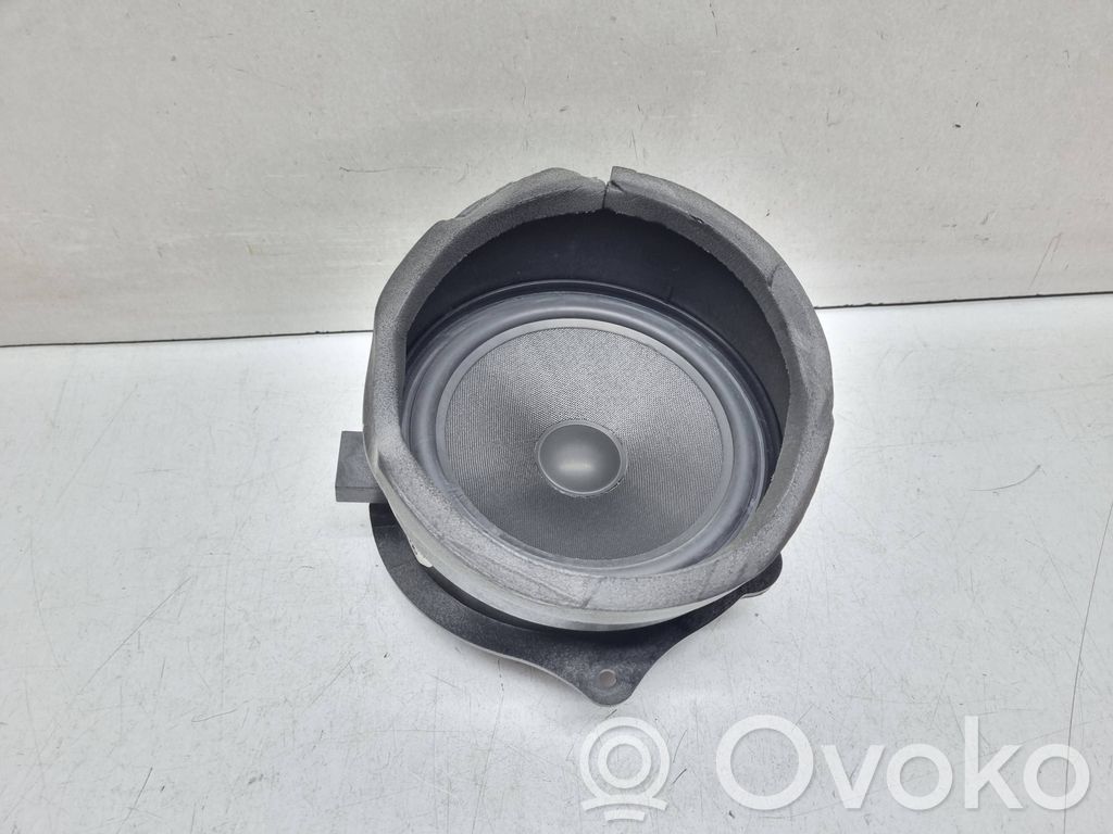 Altavoz de la puerta delantera   8379568,65138379568