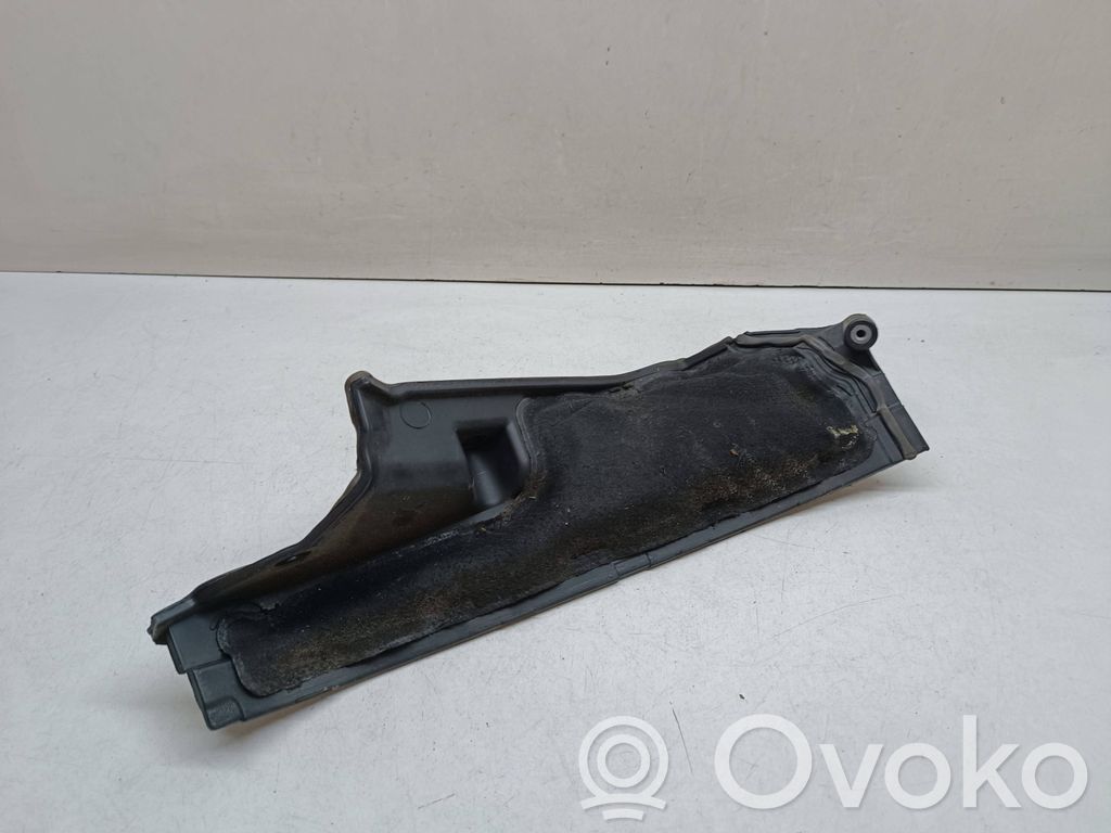 BMW 5 F10 F11 Alte piese compartiment motor