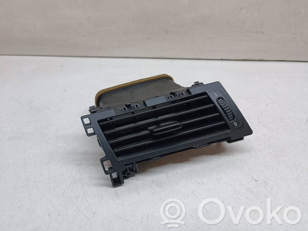 BMW 5 E60 E61 Grilă ventilație/ramă laterală bord 