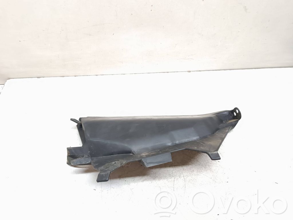 BMW X3 E83 Alte piese compartiment motor 