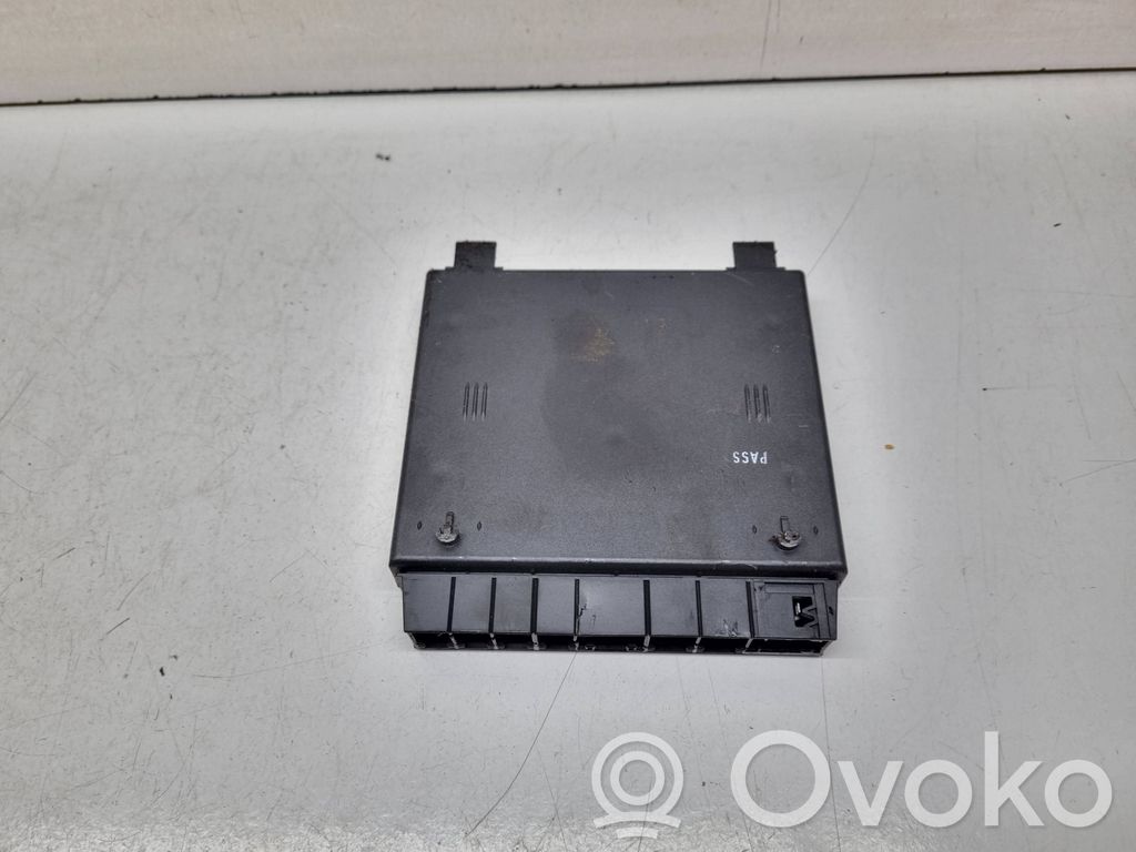Seat control module   6927272,61356927272