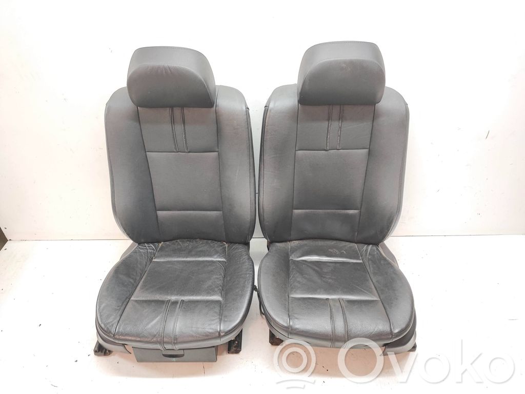 BMW X3 E83 Fotele / Kanapa / Komplet