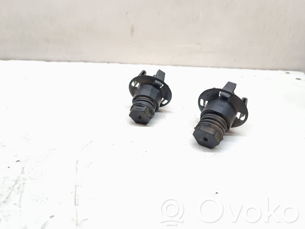BMW X4 F26 Fender mounting bracket 