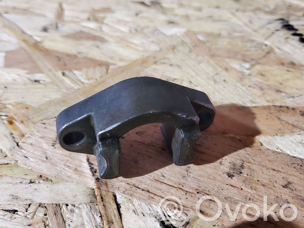 BMW 5 E39 Abrazadera del inyector de combustible 