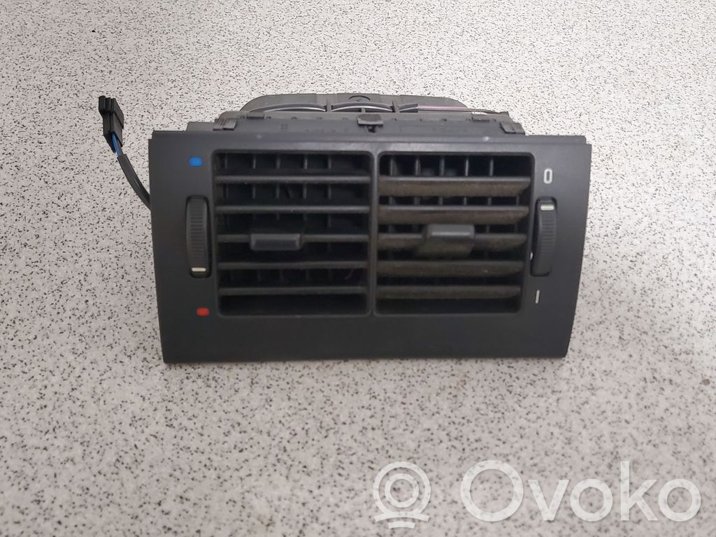 BMW 5 E39 Otras partes del panel de instrumentos 