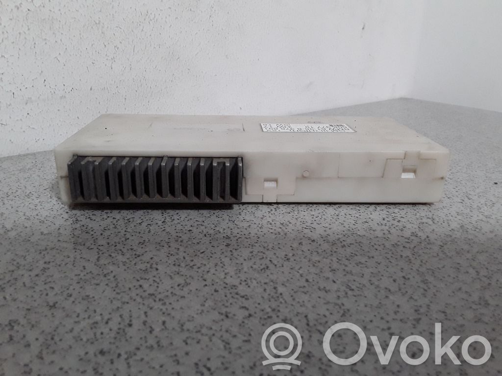 BMW 5 E39 Komforto modulis 