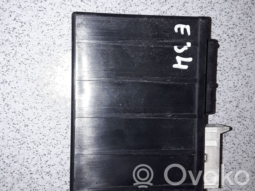 BMW 5 E34 Door central lock control unit/module 
