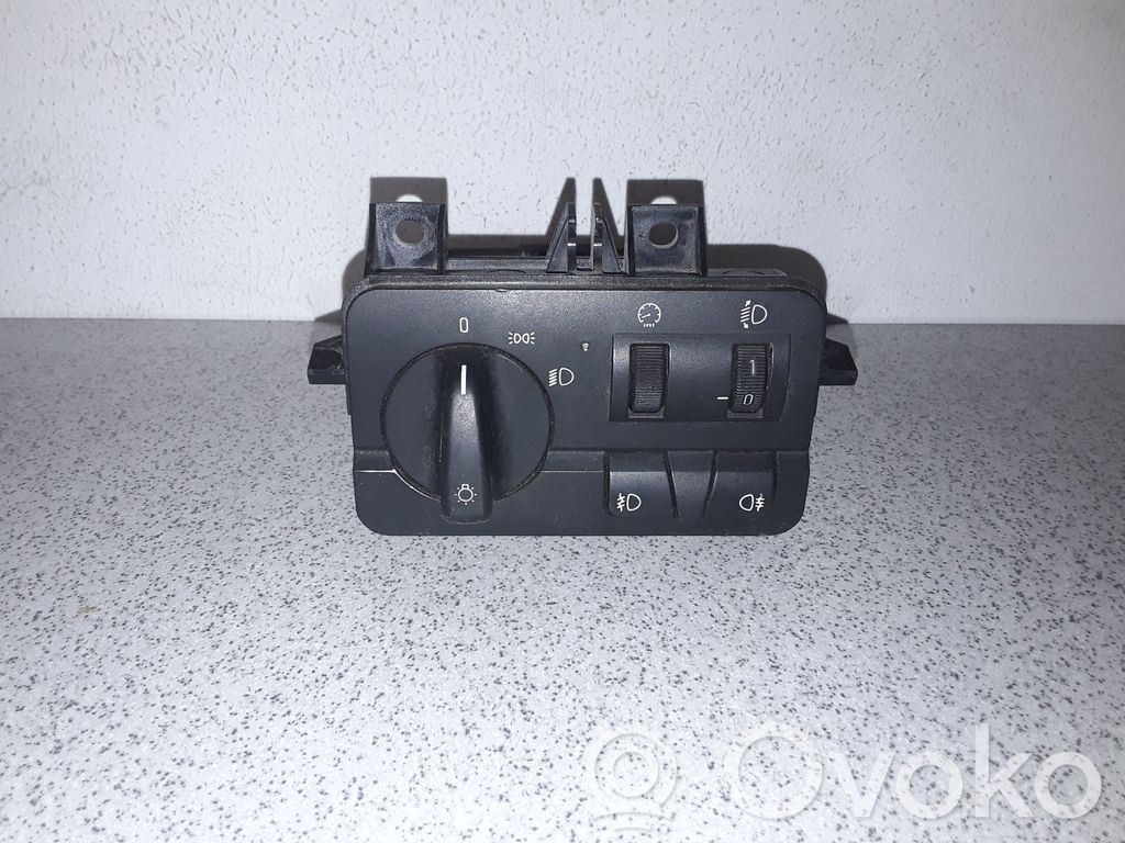 Light switch   61316907947,6907947