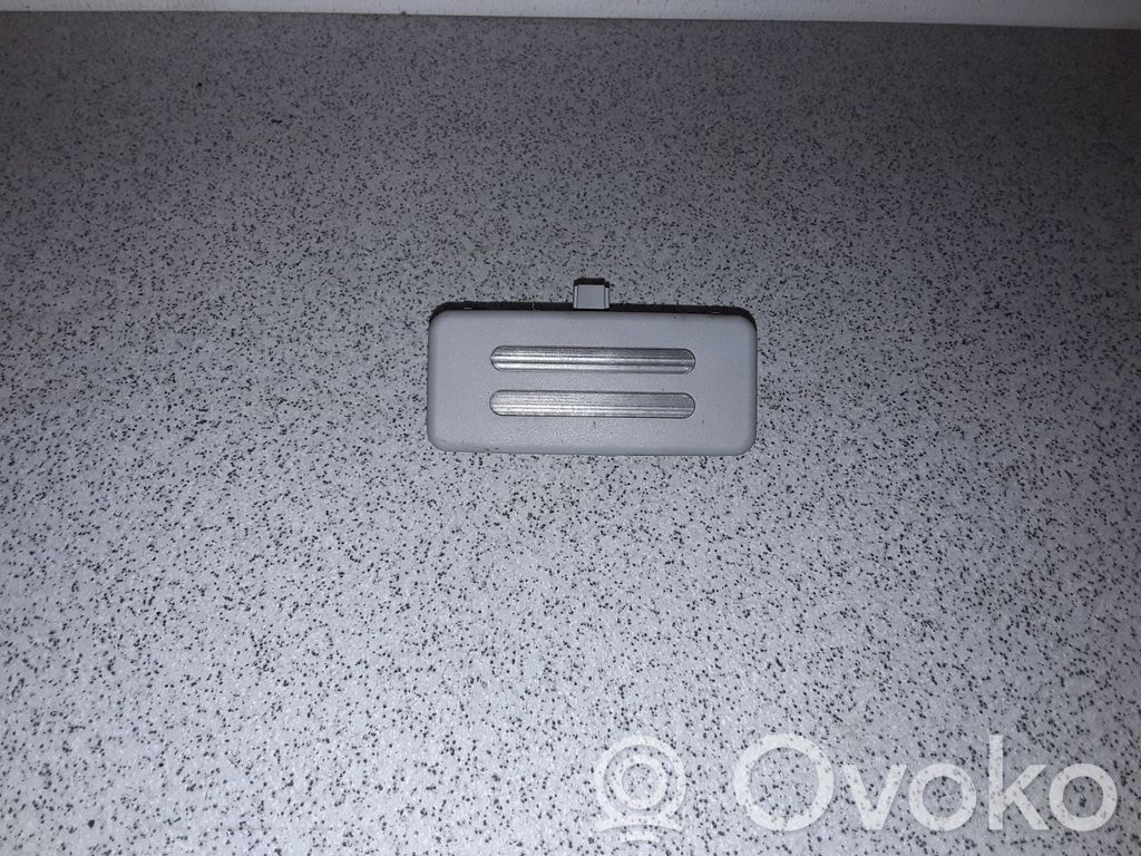 BMW 5 E60 E61 Etuistuimen valo 