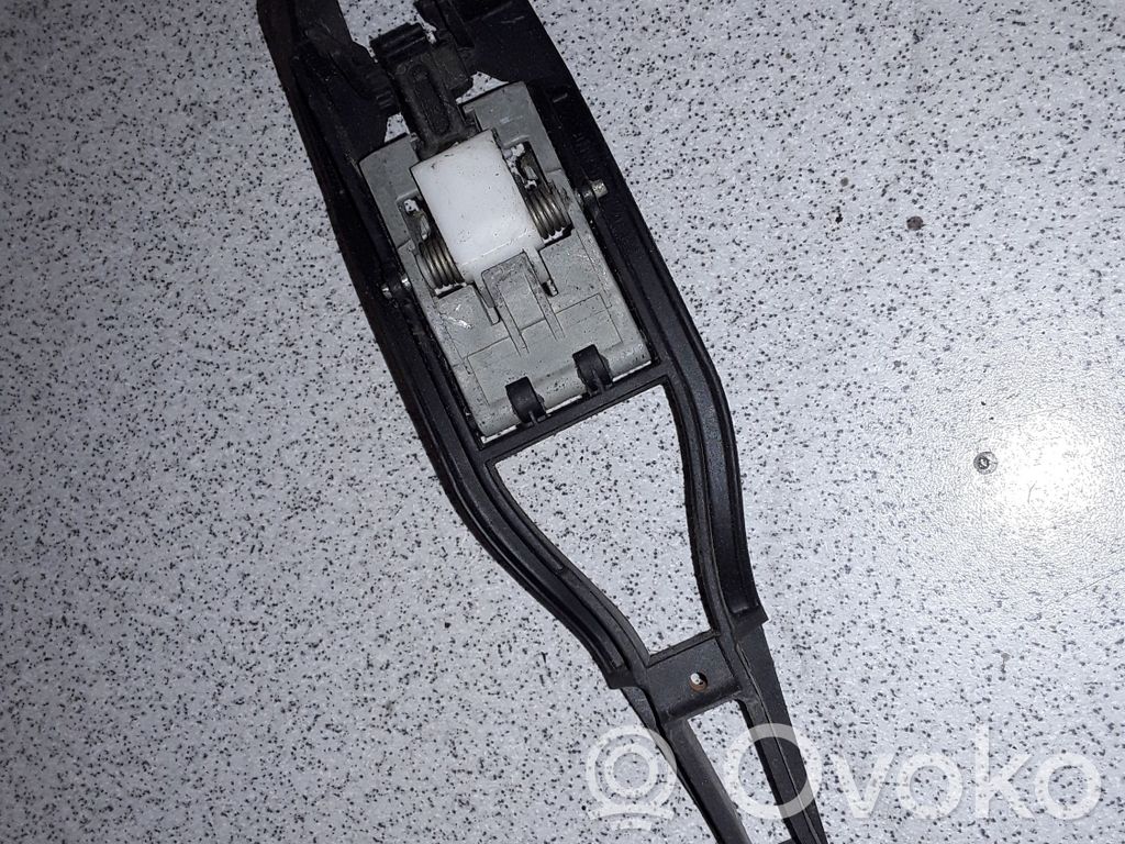 BMW 3 E46 Priekšpusē turētājs / kronšteins ārējam atvēršanas rokturim 