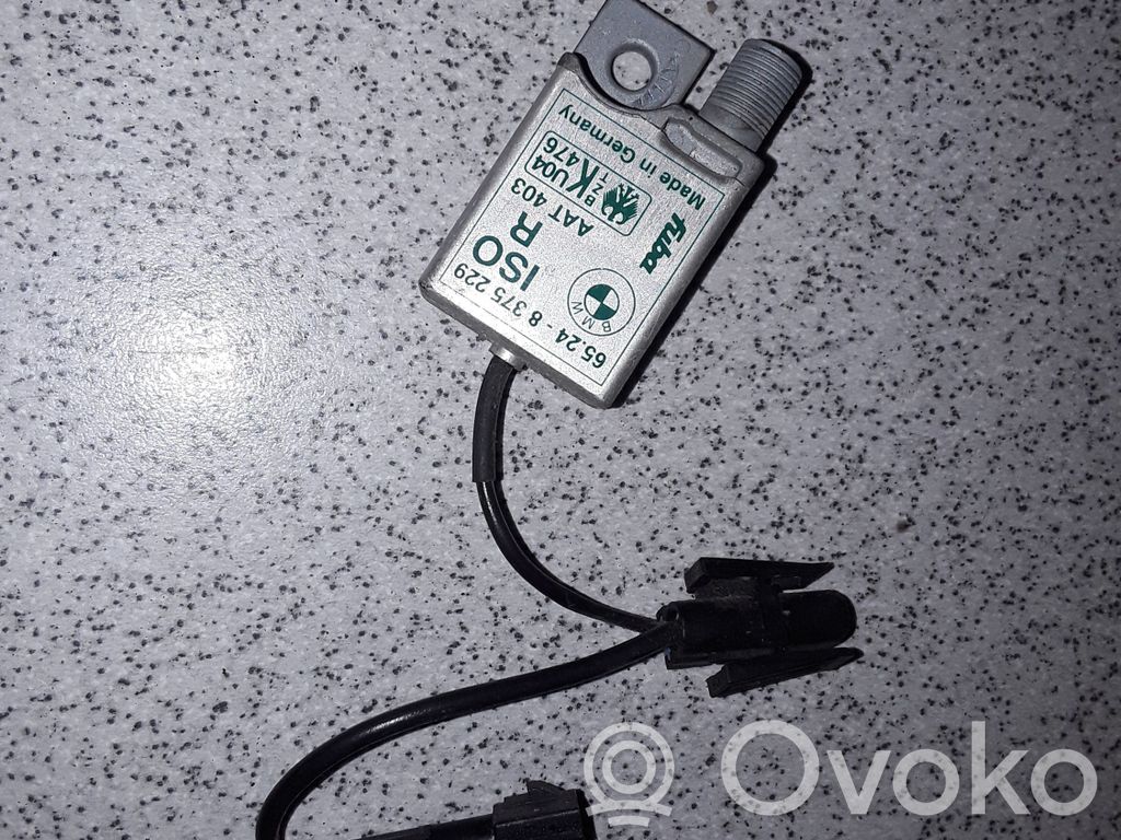 BMW 5 E39 Antenos stiprintuvas 