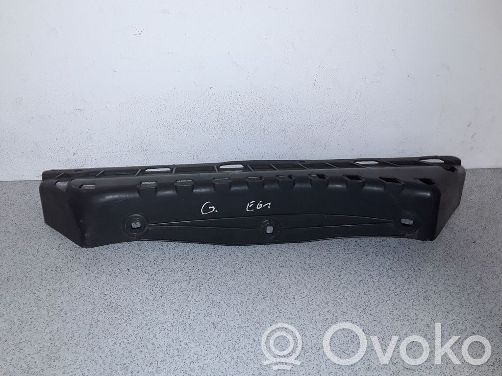 BMW 5 E60 E61 Soporte de montaje del parachoques trasero 