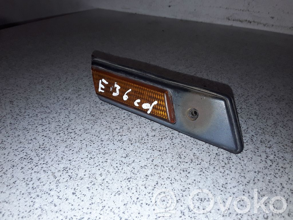 BMW 3 E36 Front fender indicator light 