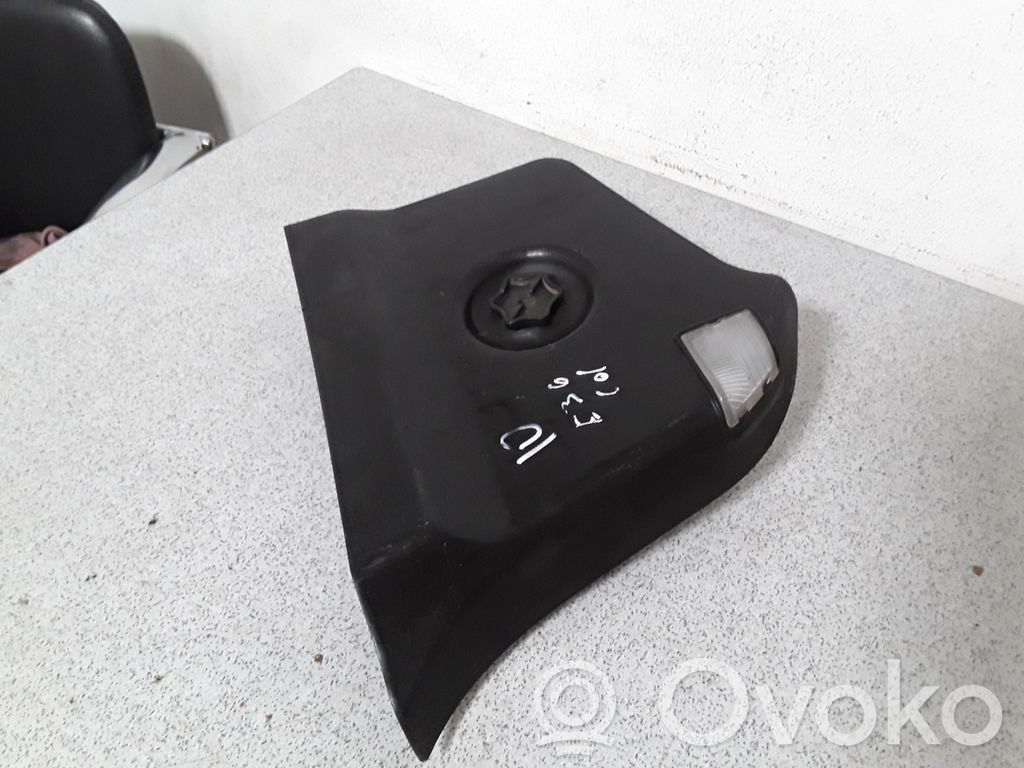 BMW 3 E36 Takavalon polttimon suojan pidike 