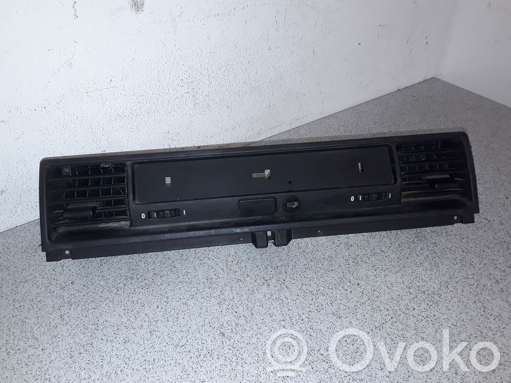 BMW 3 E36 Daiktadėžės (bordačioko) spyna 