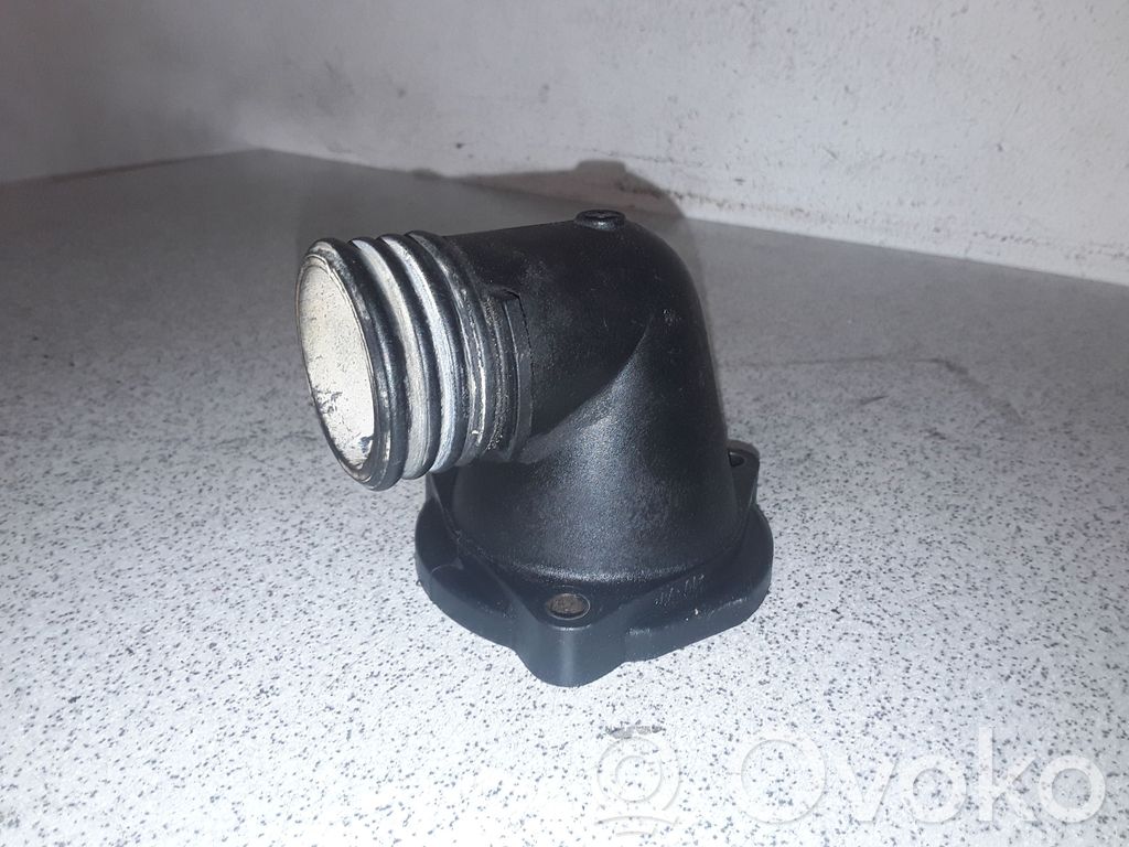 BMW 5 E39 Carcasa del termostato 