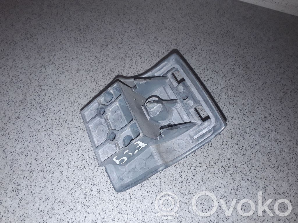 Parcel shelf load cover mount bracket   8217304