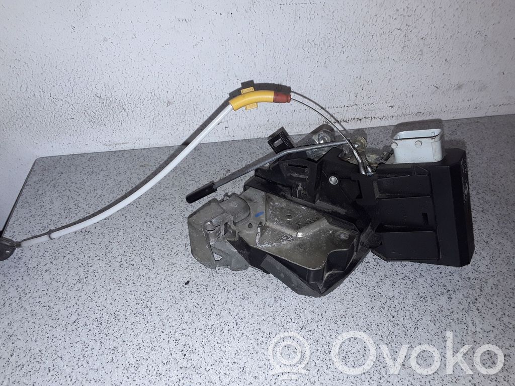 BMW 5 E39 Rear door lock 