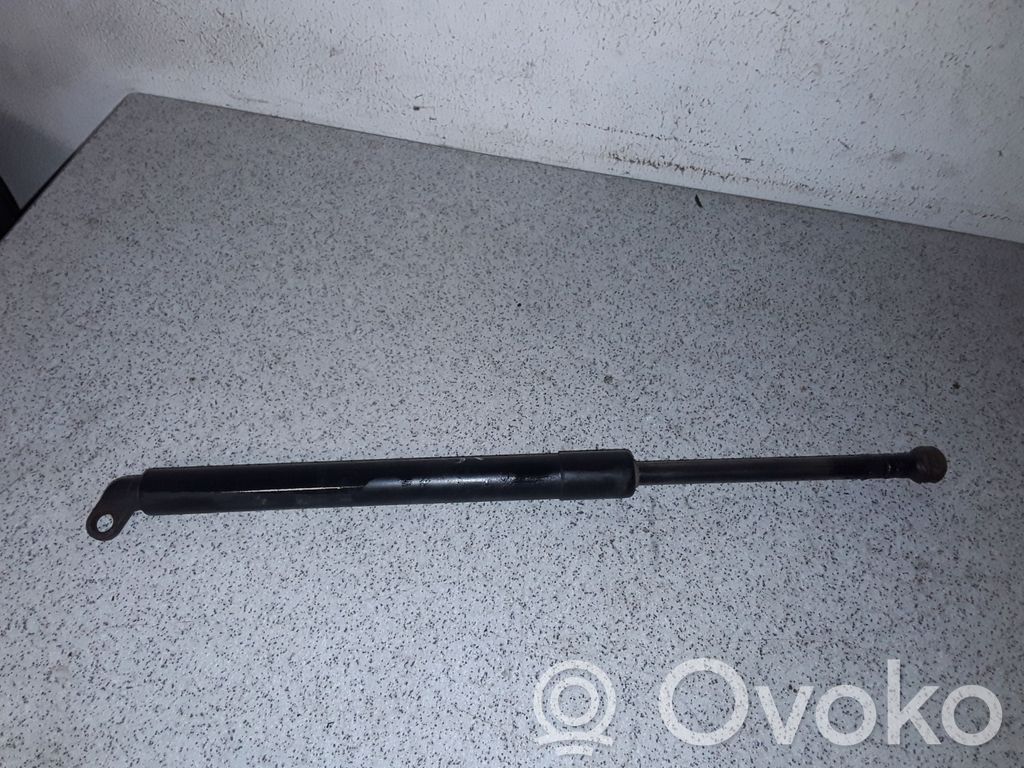 BMW 5 E39 Tailgate strut 