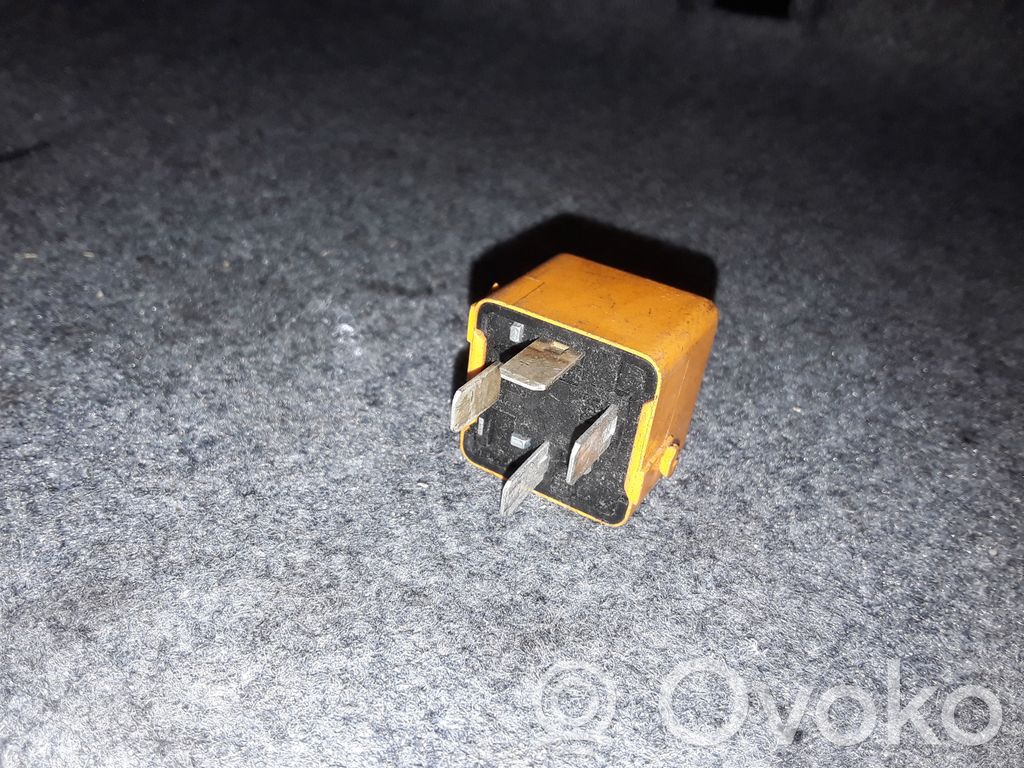 BMW 5 E39 Other relay 