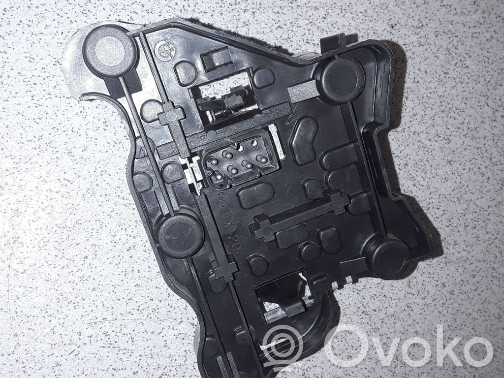 BMW 3 E36 Tail light bulb cover holder 