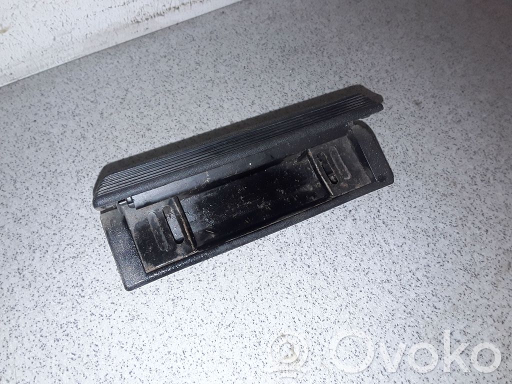 BMW 3 E30 Pelnutrauks 