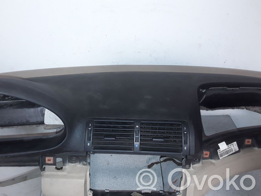 BMW 3 E46 Dashboard 
