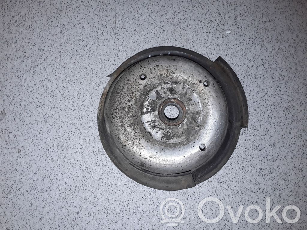 BMW 5 E60 E61 Coil spring/strut mount 