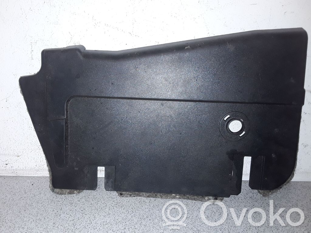 BMW 5 E39 Foot area side trim 