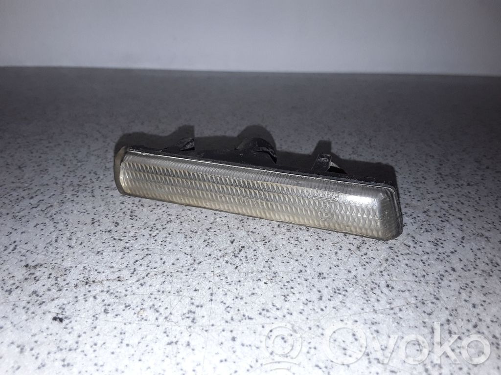 BMW 3 E36 Front fender indicator light 