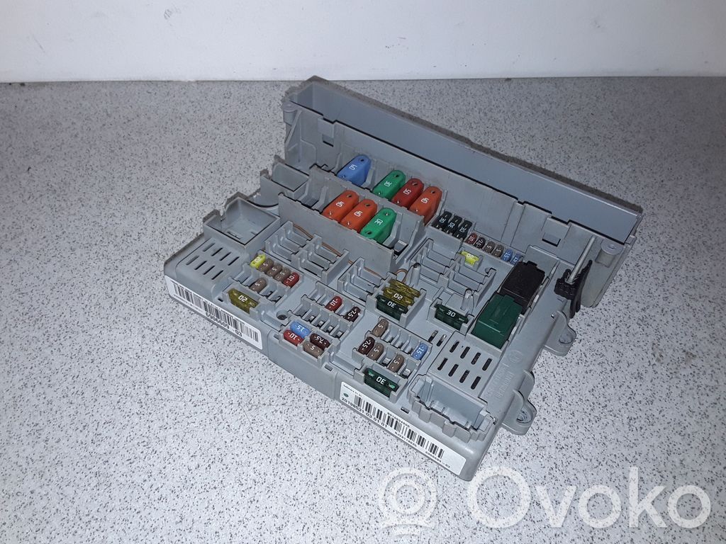 BMW 3 E90 E91 Fuse box set 