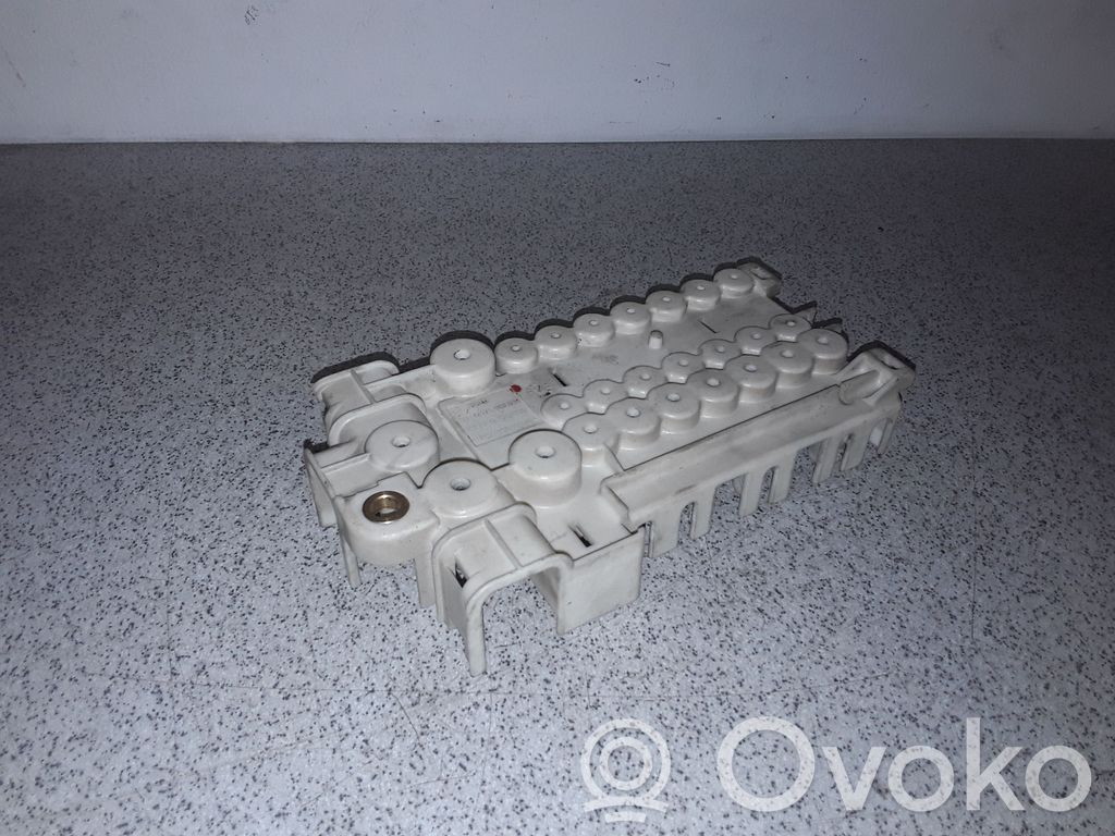BMW 5 E39 Drošinātāju bloks 